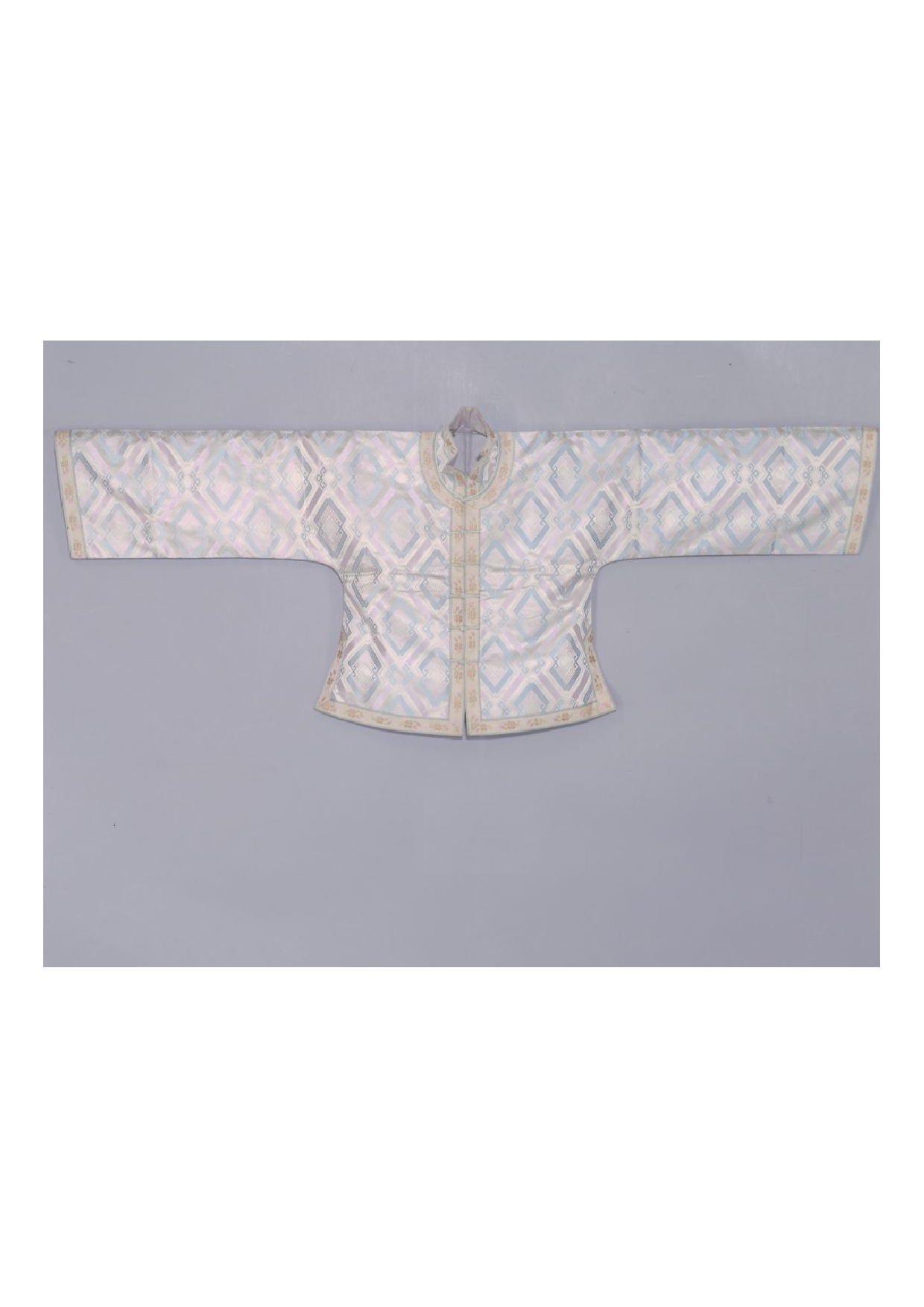 银灰色方胜纹暗花缎袄.pdf 第1页